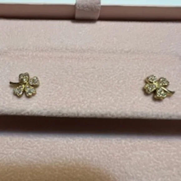 NIB Jennifer Meyer 18Kt. Mini Diamond 4-Leaf Clover Post Earrings - Picture 3 of 7